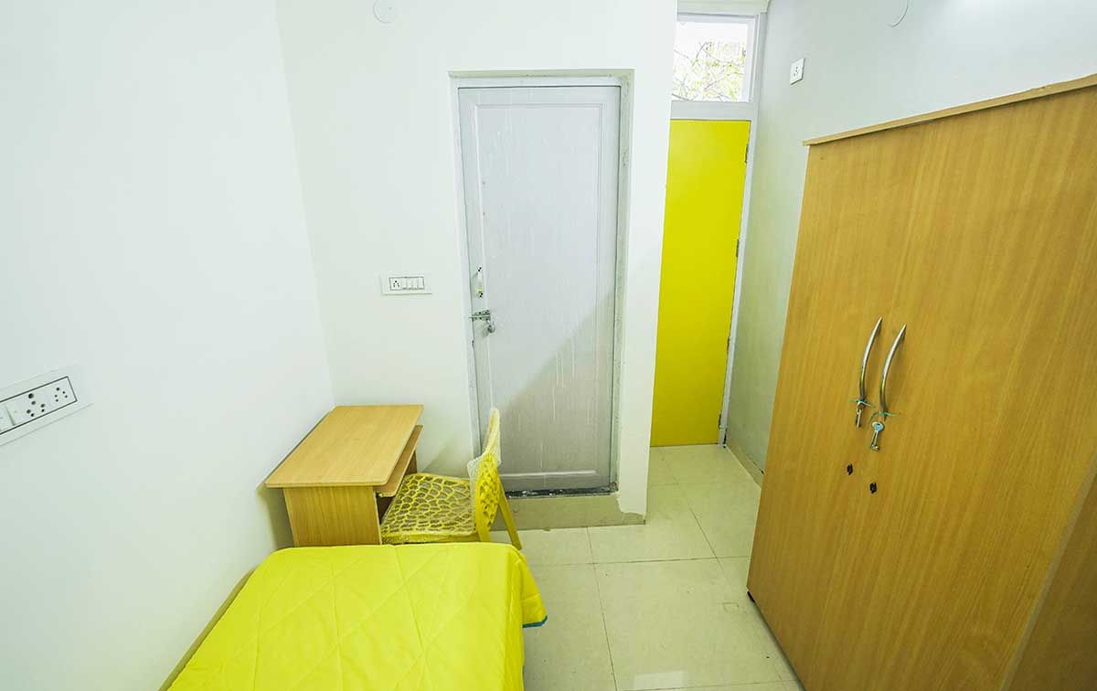 hive-hostel3.jpg