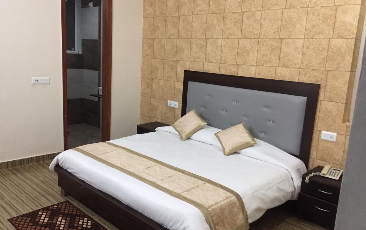 WhatsApp Image 2024-02-27 at 2.07.13 PM.jpeg