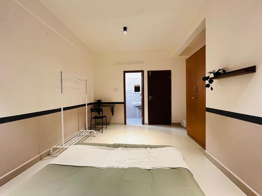 Avalon new pic 3.jpg