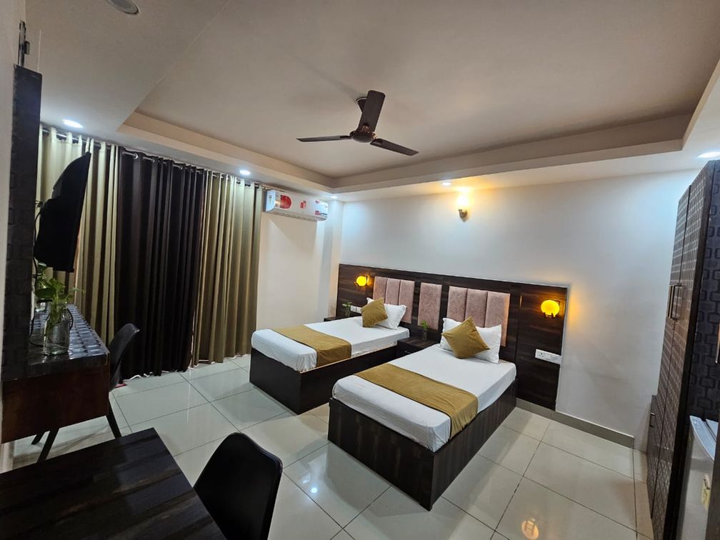 WhatsApp Image 2023-10-29 at 9.52.26 AM.jpeg