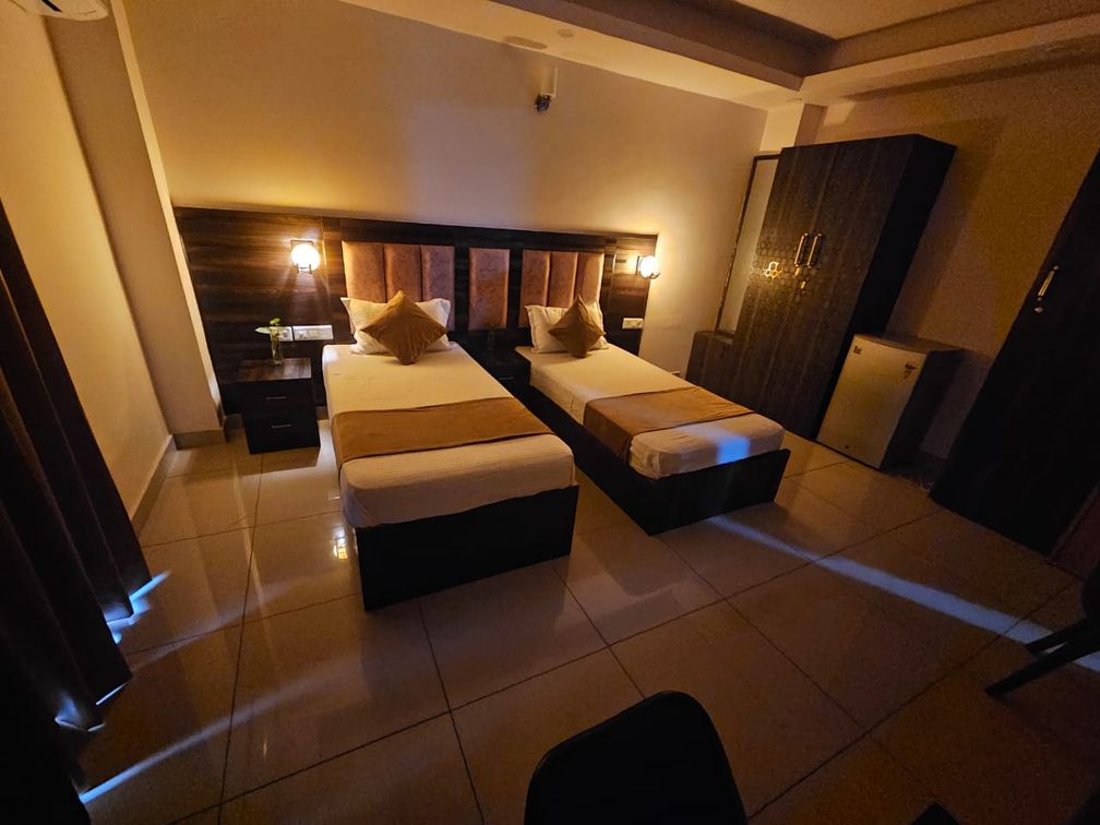 WhatsApp Image 2023-10-29 at 9.52.21 AM.jpeg