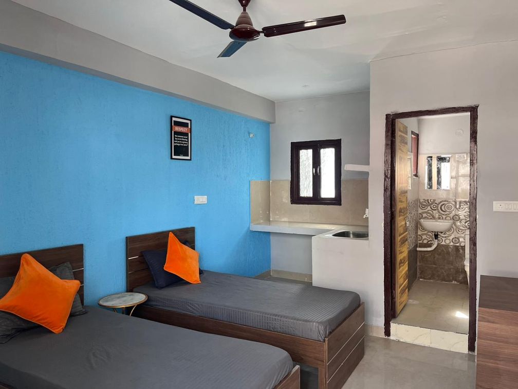 WhatsApp Image 2023-11-16 at 11.39.02 PM (2).jpeg