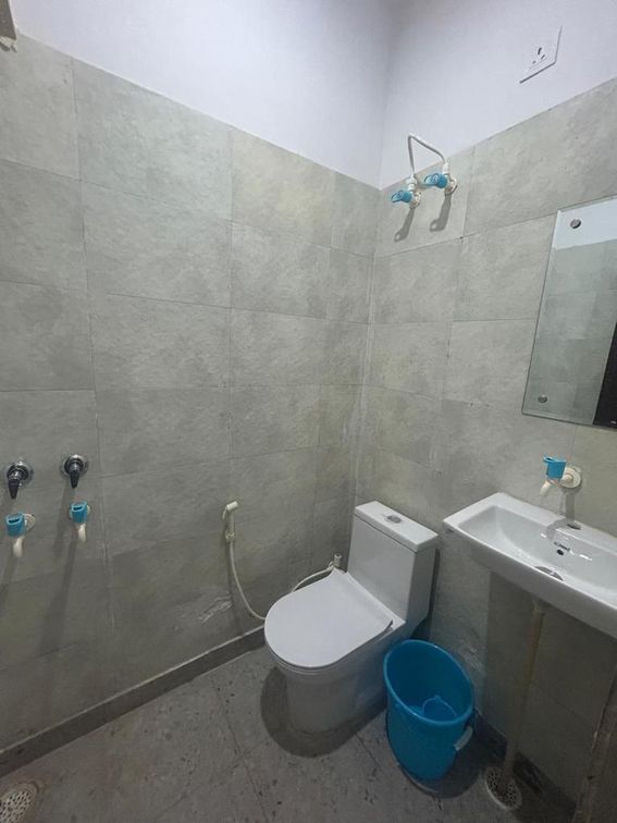 WhatsApp Image 2023-11-16 at 11.43.25 PM.jpeg