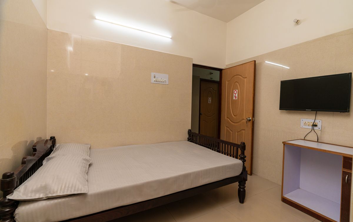 Trulivadonia6407 copy 2.jpg