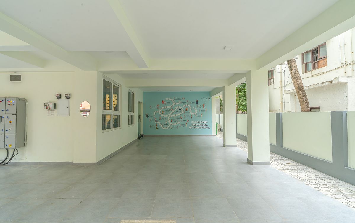 TrulivSeline4646 copy.jpg