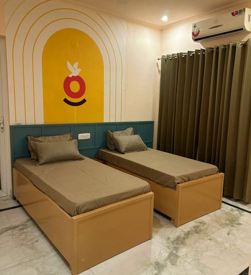 WhatsApp Image 2024-09-20 at 11.32.30 PM.jpeg