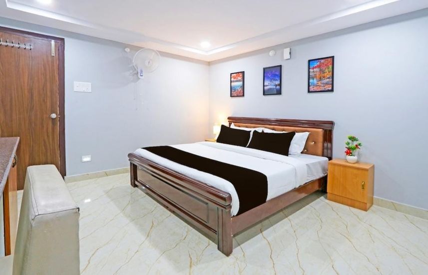 WhatsApp Image 2024-08-29 at 12.46.21 (3).jpeg