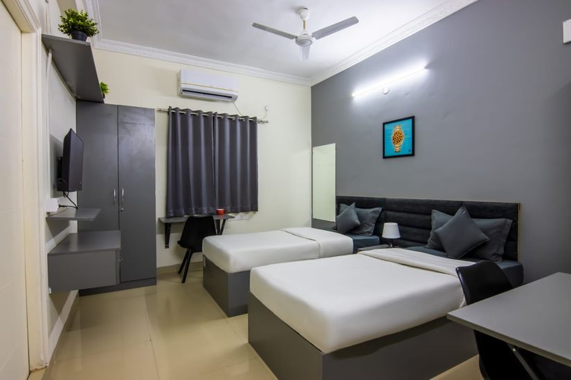 WhatsApp Image 2024-10-05 at 8.53.27 PM (1).jpeg