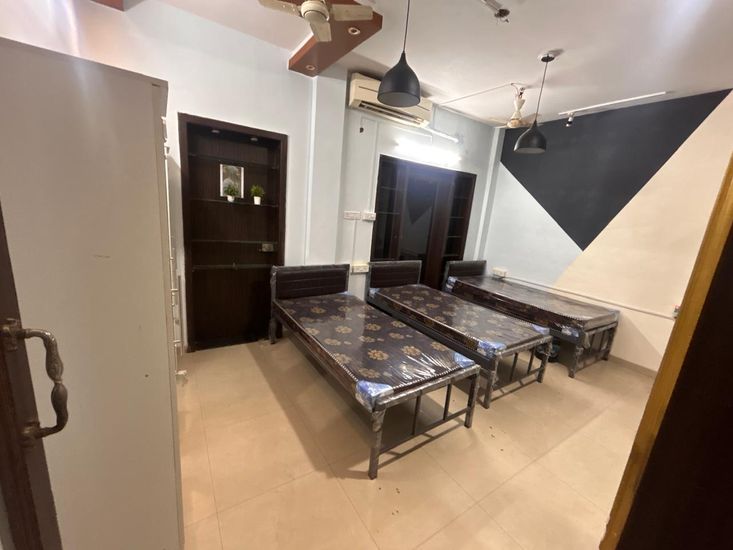 WhatsApp Image 2025-08-22 at 5.42.21 PM.jpg