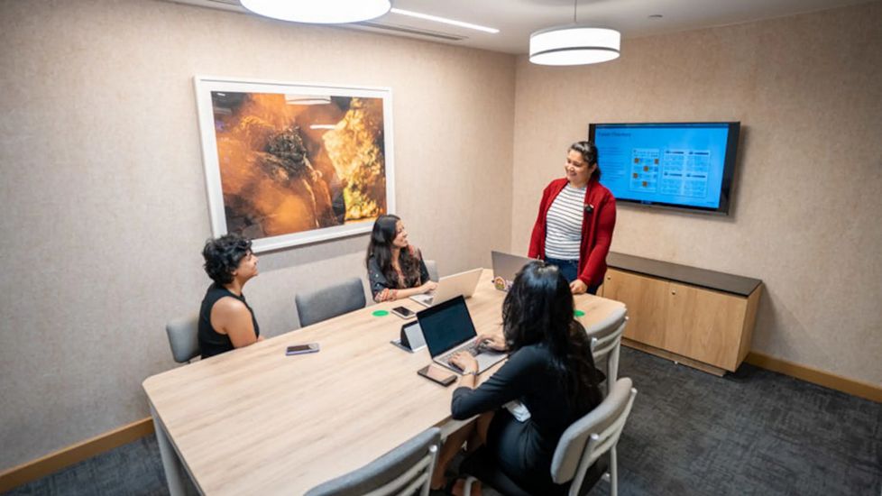 Screenshot 2024-11-22 at 15-30-21 5pkvv7.webp (WEBP Image 2880 Ã 1620 pixels) â Scaled (45%).png