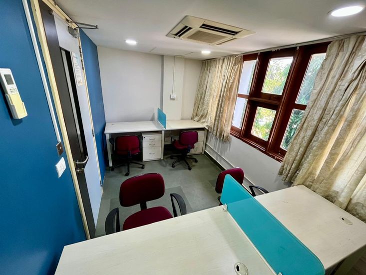 1 (4 seater-window).jpeg