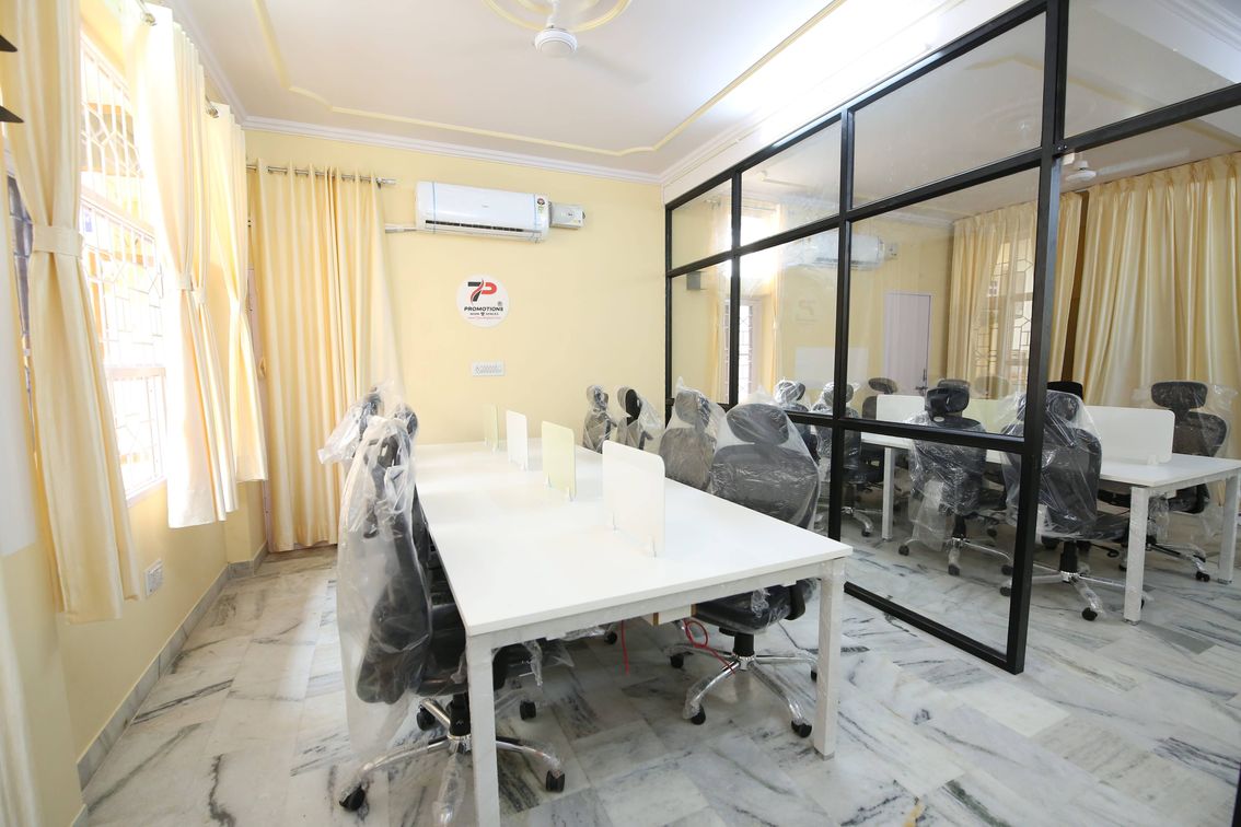 Dedicated Desk 6.1.JPG