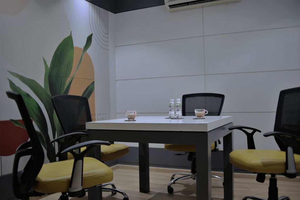 4 seater Meeting Room.jpg